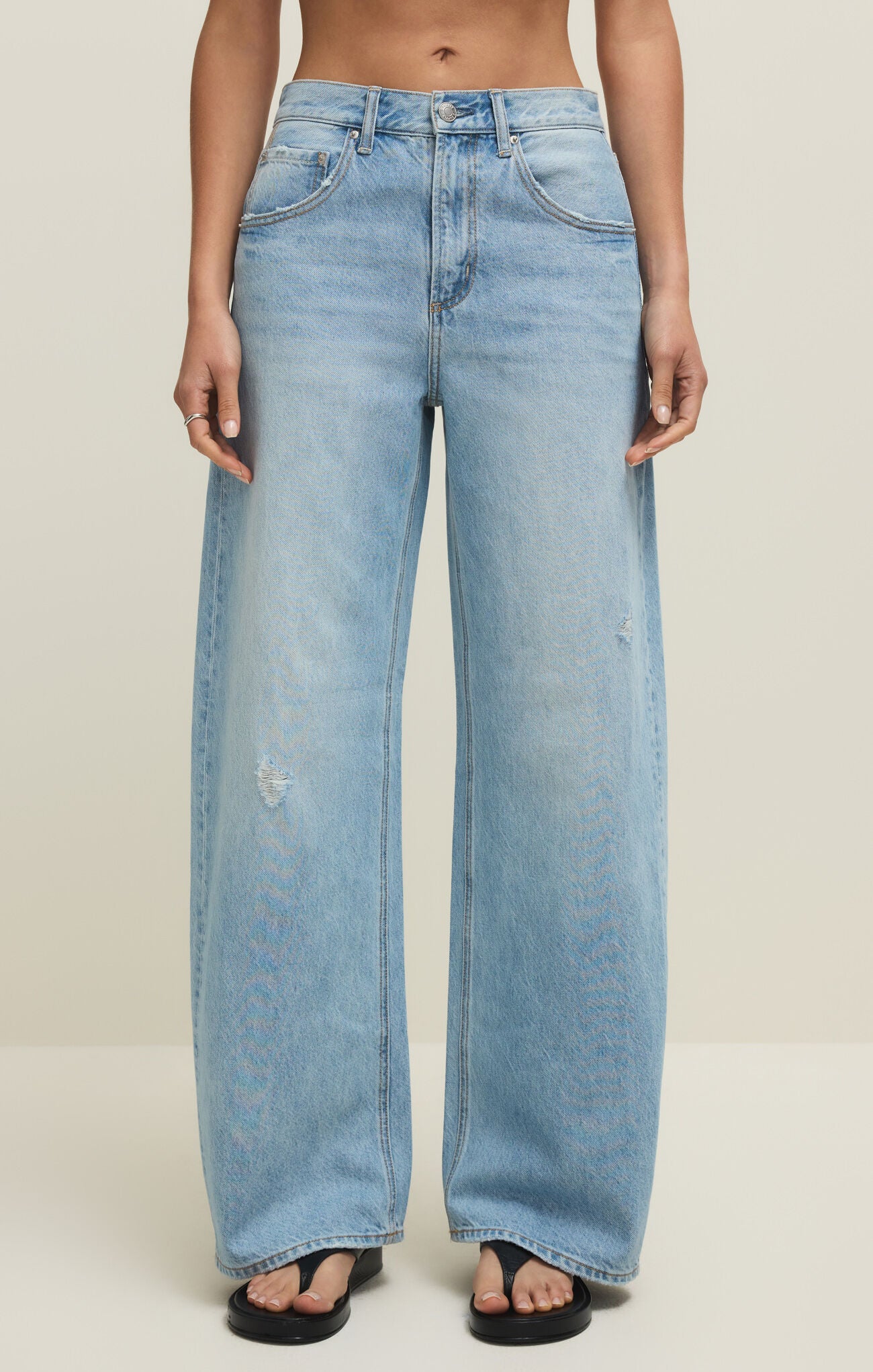 Remi High Rise Bowed Wide